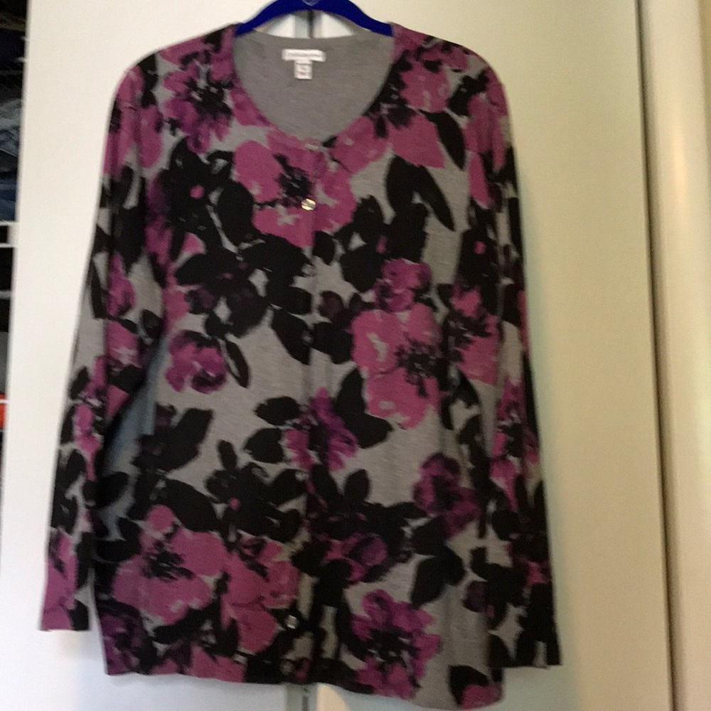 Beautiful long sleeve cardigan